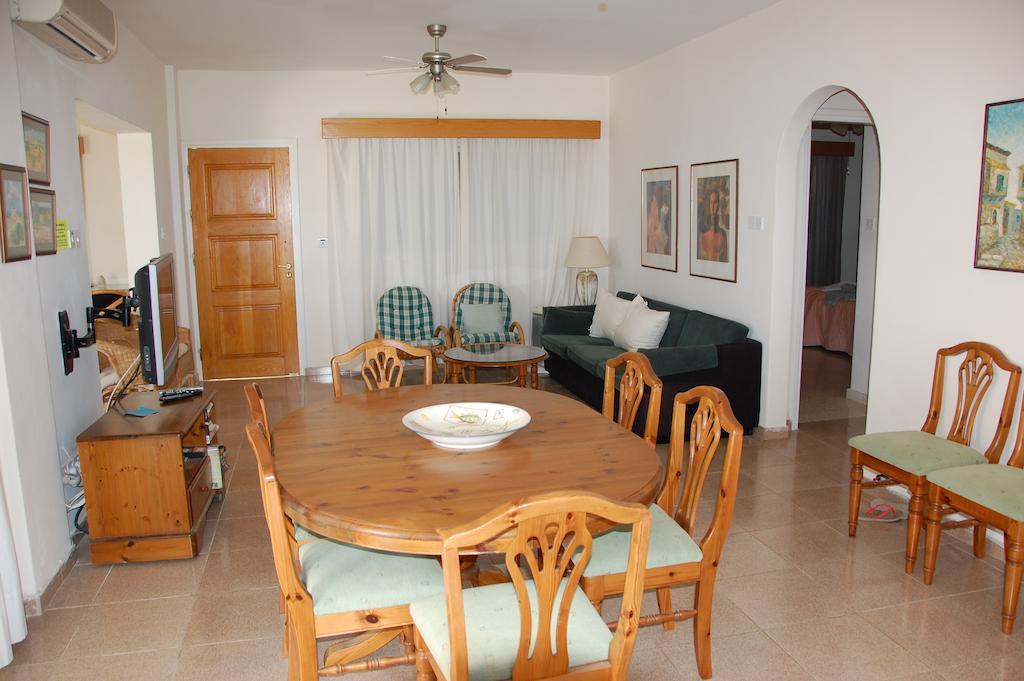Villa Chrysanthia Polis 部屋 写真